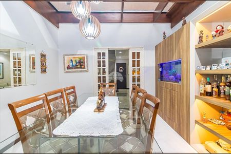 29_photo/94dce52d6d.18d35e9b3b089d06-ATLAS-7fed54b5-c007-49a0-a2ec-9dd93b15aed4.jpg de casa à venda com 4 quartos, 403m² em Uberaba, Curitiba