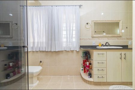 47_photo/94dce52d6d.18d35e9b3b089d06-ATLAS-91860503-2b49-49ae-b9e9-c3ba09bba518.jpg de casa à venda com 4 quartos, 403m² em Uberaba, Curitiba