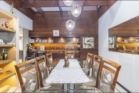 27_photo/94dce52d6d.18d35e9b3b089d06-ATLAS-a8ee93c2-b43d-4fc7-a6ff-9192d7daf019.jpg de casa à venda com 4 quartos, 403m² em Uberaba, Curitiba