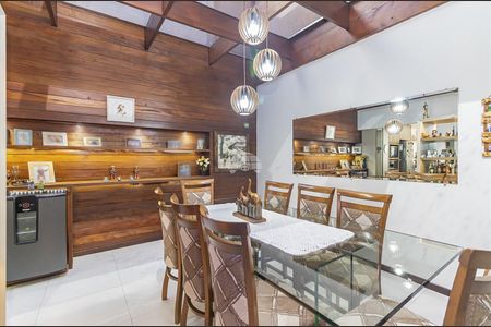 26_photo/94dce52d6d.18d35e9b3b089d06-ATLAS-e53eae9d-db4c-406c-926a-f85bad5bfa56.jpg de casa à venda com 4 quartos, 403m² em Uberaba, Curitiba