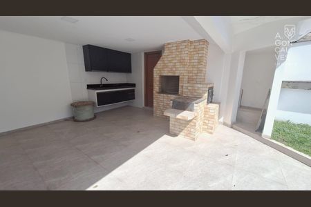 11_photo/94dce52d85.10a77f46cef01970-ATLAS-6ea4d9d0-7f29-481c-ba2c-b0cb00387b12.jpg de casa para alugar com 3 quartos, 296m² em Uberaba, Curitiba