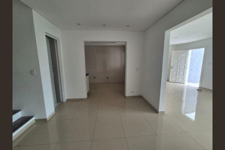 2_photo/94dce52d99.eb4747a7722cd593-ATLAS-05dff4ee-d048-47d8-8284-4bd4165d64a4.jpg de casa à venda com 3 quartos, 135m² em Uberaba, Curitiba