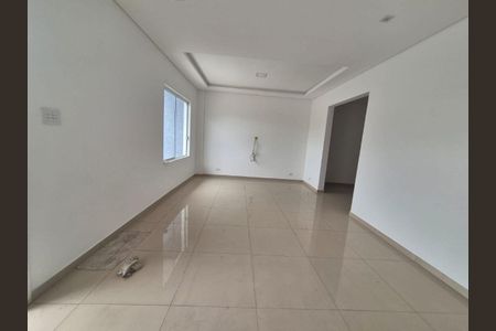 4_photo/94dce52d99.eb4747a7722cd593-ATLAS-193282a9-496c-4d17-827e-fb5ed593fe0a.jpg de casa à venda com 3 quartos, 135m² em Uberaba, Curitiba