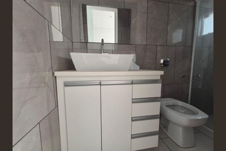 19_photo/94dce52d99.eb4747a7722cd593-ATLAS-62a0d63a-5bb4-4d57-92ed-816010e6acdb.jpg de casa à venda com 3 quartos, 135m² em Uberaba, Curitiba