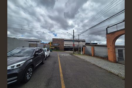 30_photo/94dce52d99.eb4747a7722cd593-ATLAS-7a344e20-0ca7-465e-bfa8-0bd37ec9367c.jpg de casa à venda com 3 quartos, 135m² em Uberaba, Curitiba