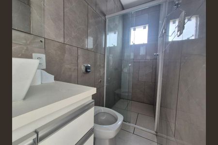 22_photo/94dce52d99.eb4747a7722cd593-ATLAS-a7715902-a293-41e6-9e91-2f772931e5a2.jpg de casa à venda com 3 quartos, 135m² em Uberaba, Curitiba