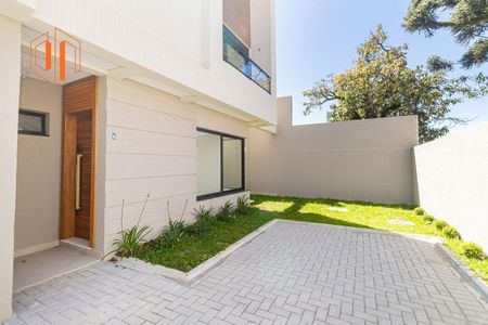 8_photo/94dce52dc7.d860d137df15aeab-ATLAS-0d8ccae8-c2b6-4abd-9597-d277f784dd4c.jpg de casa à venda com 3 quartos, 128m² em Uberaba, Curitiba