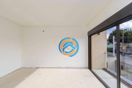 4_photo/94dce52dd7.dbdabae0ae927016-ATLAS-11bee8ab-904b-4f51-b2d5-5f170f7d3c2c.jpg de casa à venda com 3 quartos, 145m² em Uberaba, Curitiba