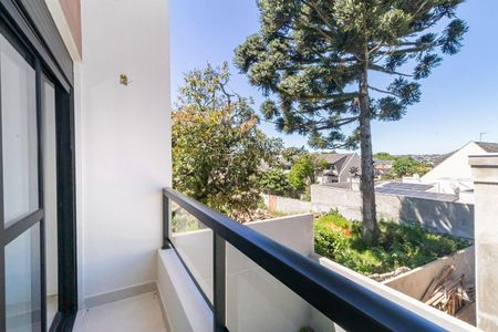 5_photo/94dce52ddb.e98a0441d5514113-ATLAS-20fb2ad5-aa4c-4036-8287-e6d381108d01.jpg de casa à venda com 3 quartos, 121m² em Uberaba, Curitiba