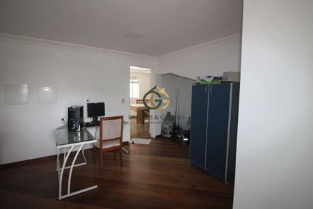 17_photo/94dce52e05.d7b7135cffaafe0a-ATLAS-c55a758e-a4fc-4700-979b-648617ca1e76.jpg de casa à venda com 4 quartos, 272m² em Uberaba, Curitiba