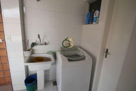 10_photo/94dce52e05.d7b7135cffaafe0a-ATLAS-d950c518-53ed-409d-bfdc-e176a0104d40.jpg de casa à venda com 4 quartos, 272m² em Uberaba, Curitiba