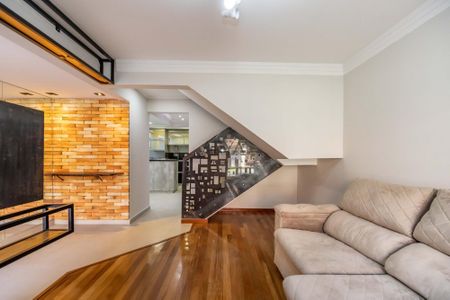 4_photo/94dce52e45.e94257c9888c0e20-ATLAS-9773728b-da0a-43b7-b25f-e9f3ef755a19.jpg de casa à venda com 3 quartos, 120m² em Jardim das Américas, Curitiba