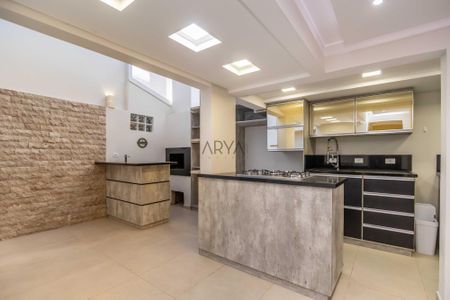 10_photo/94dce52e45.e94257c9888c0e20-ATLAS-b1ef032a-8f52-4fb1-90e3-df36b9e3d83d.jpg de casa à venda com 3 quartos, 120m² em Jardim das Américas, Curitiba