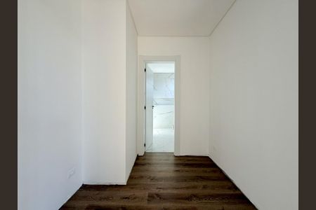 28_photo/94dce52e71.c77c0fd0dccceebf-ATLAS-324ad5af-8a17-4b9b-95b1-120b2aa67dbf.jpg de casa à venda com 3 quartos, 129m² em Uberaba, Curitiba