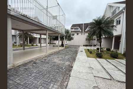 2_photo/94dce52e7f.ceff8192393c33de-ATLAS-0dceac20-08ac-40d0-a8a7-007bd498db8a.jpg de casa à venda com 4 quartos, 161m² em Uberaba, Curitiba