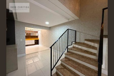 7_photo/94dce52e7f.ceff8192393c33de-ATLAS-2fba9e6d-6cba-4931-b532-6dd9ff18665b.jpg de casa à venda com 4 quartos, 161m² em Uberaba, Curitiba