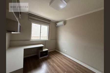 30_photo/94dce52e7f.ceff8192393c33de-ATLAS-72640b6f-40ca-4bd1-9d2a-817fcd5aa776.jpg de casa à venda com 4 quartos, 161m² em Uberaba, Curitiba