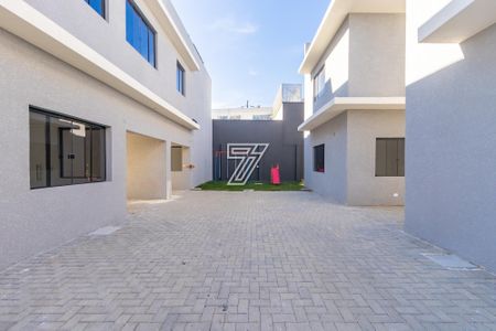 38_photo/94dce52eb1.761b5a350bd2fca8-ATLAS-e512883e-c4c1-4af3-b018-bdc3a6fa61f3.jpg de casa à venda com 3 quartos, 125m² em Guabirotuba, Curitiba