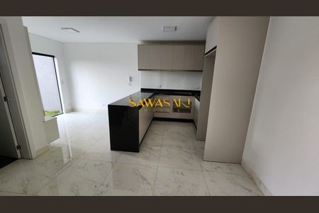 7_photo/94dce52ebb.9c5959cca0926d06-ATLAS-e8b6ae3e-a2e5-4265-a9eb-54710cfb53c6.jpg de casa de condomínio à venda com 3 quartos, 92m² em Hauer, Curitiba