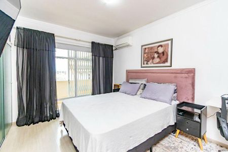 9_photo/94dce52eff.54b8780a509023fd-ATLAS-38bae244-bbb8-4852-8e0f-10a712e9d0e9.jpg de casa à venda com 3 quartos, 130m² em Uberaba, Curitiba