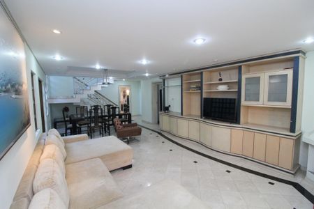 3_photo/94dce52feb.07f29284d16cc936-ATLAS-e277b2ba-0f45-45c1-b6e2-ae0ef865e1f8.jpg de casa à venda com 4 quartos, 530m² em Jardim das Américas, Curitiba