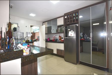 10_photo/94dce530ab.6993eae7b2357b08-ATLAS-ef97b06a-e50b-438d-b85f-bc16d9aa4612.jpg de apartamento à venda com 3 quartos, 165m² em Jardim das Américas, Curitiba