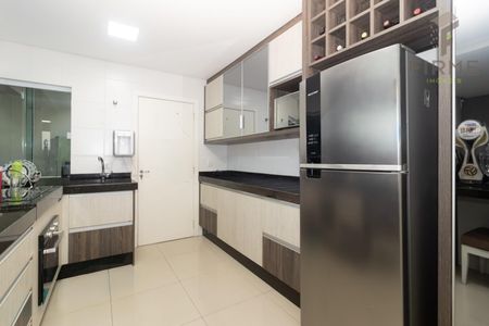 31_photo/94dce530ab.6eaa33ef77f76814-ATLAS-9b293299-3e2b-4d2a-964b-18dd63f5d6fb.jpg de casa à venda com 4 quartos, 163m² em Jardim das Américas, Curitiba