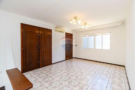 8_photo/94dce53103.5343c4ed08aabd0a-ATLAS-fe71b68f-5d84-4ecc-a348-b40ce18f9b1f.jpg de casa à venda com 5 quartos, 269m² em Jardim das Américas, Curitiba