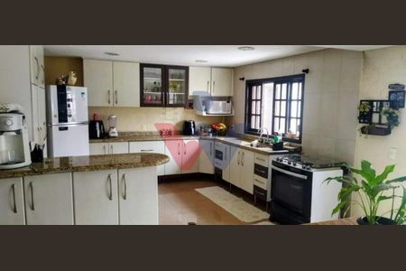 7_photo/94dce531db.fb3cc20d04f4cc49-ATLAS-4fee6e23-c8a3-4c15-ac5e-ce8d4bc3ae73.jpg de casa à venda com 5 quartos, 540m² em Uberaba, Curitiba