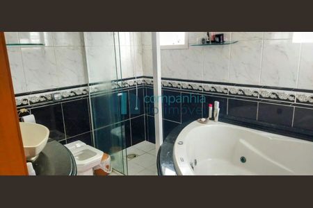 9_photo/94dce531db.fb3cc20d04f4cc49-ATLAS-5ff9e9be-3edc-4083-bf73-e8fbc9147c3c.jpg de casa à venda com 0 quarto, 320m² em Uberaba, Curitiba