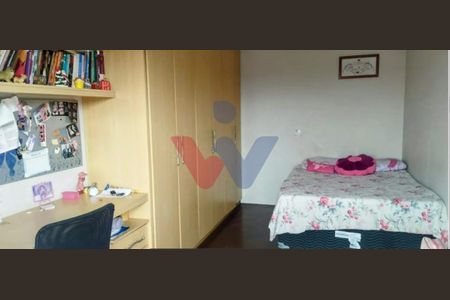 12_photo/94dce531db.fb3cc20d04f4cc49-ATLAS-d3e28805-8a08-4918-a355-87cada93c10e.jpg de casa à venda com 5 quartos, 540m² em Uberaba, Curitiba