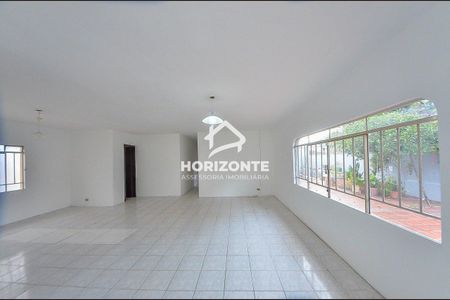 4_photo/94dce5322f.5201f2b37237fe26-ATLAS-89fea9f3-90b2-4d25-8dc2-5084fbd0fa9b.jpg de casa à venda com 4 quartos, 178m² em Uberaba, Curitiba