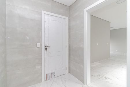 5_photo/94dce53235.e5c1dbf3952ec410-ATLAS-a7cf6bed-8255-4b4e-adc0-4abc224ec37c.jpg de casa à venda com 3 quartos, 193m² em Jardim das Américas, Curitiba