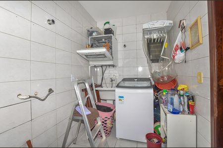 13_photo/94dce532a9.895500a3d1ff6654-ATLAS-81082532-dac7-41fc-a9f1-917a3703fba0.jpg de casa à venda com 3 quartos, 163m² em Uberaba, Curitiba