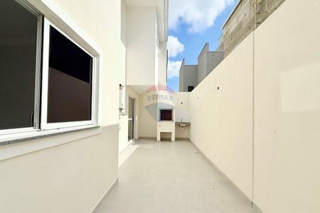 6_photo/94dce532c7.0524c8510f0f8401-ATLAS-3524562f-71da-4c2e-8ceb-01b64d7f0c66.jpg de casa à venda com 3 quartos, 145m² em Uberaba, Curitiba