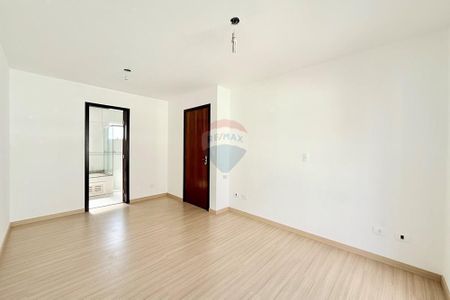 20_photo/94dce532c7.0524c8510f0f8401-ATLAS-cb2dbdb7-6908-4343-9c4b-dbe5db7a6c4c.jpg de casa à venda com 3 quartos, 145m² em Uberaba, Curitiba