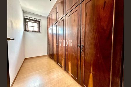 6_photo/94dce53315.2a31a181cf98d50c-ATLAS-d8d11758-41dc-4bf1-ae84-5d77f3972017.jpg de casa para alugar com 4 quartos, 300m² em Uberaba, Curitiba