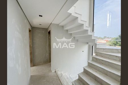 5_photo/94dce533f7.be31b5bde481aac2-ATLAS-e0a375e3-b52b-4e79-980f-df9b3e32a21d.jpg de casa à venda com 0 quarto, 188m² em Jardim das Américas, Curitiba