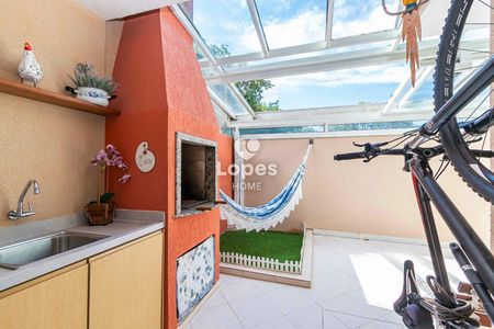 12_photo/94dce53423.bf1bfafdbf9111e3-ATLAS-d1a40299-98b8-47b1-975f-833ab28a7d2d.jpg de casa à venda com 3 quartos, 159m² em Jardim das Américas, Curitiba