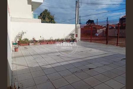 8_photo/94dce53473.64f8aef48068d3ef-ATLAS-148130af-efbf-410e-b407-7d41d960893f.jpg de casa à venda com 7 quartos, 418m² em Jardim das Américas, Curitiba