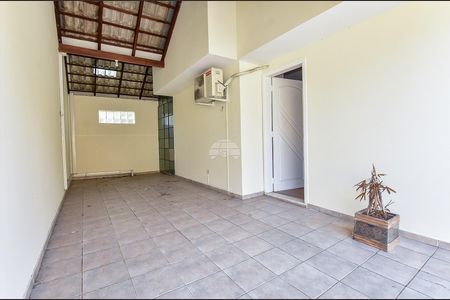 5_photo/94dce53489.aedcea8cc705b638-ATLAS-0d1ceb3f-a303-4b60-aa82-7c084a977835.jpg de casa à venda com 3 quartos, 138m² em Jardim das Américas, Curitiba