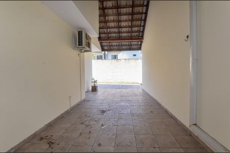 6_photo/94dce53489.aedcea8cc705b638-ATLAS-d7d2c46b-2915-4a93-9738-dddfccd5e0fc.jpg de casa à venda com 3 quartos, 138m² em Jardim das Américas, Curitiba