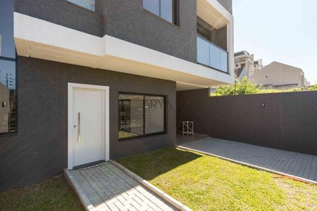 4_photo/94dce534ff.1c5239ba28d6b66b-ATLAS-789be8a8-527e-4e9e-a406-43aceafdcbbe.jpg de casa à venda com 3 quartos, 123m² em Uberaba, Curitiba