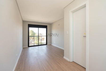 29_photo/94dce534ff.1c5239ba28d6b66b-ATLAS-ea48b6b3-079d-4d4f-a94d-5ea6b06f7cfc.jpg de casa à venda com 3 quartos, 123m² em Uberaba, Curitiba