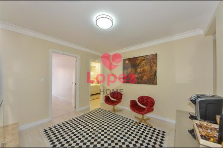 4_photo/94dce5357b.ceff8192393c33de-ATLAS-0f215862-45a1-4fd4-b9ec-93c8b2755fc2.jpg de casa à venda com 3 quartos, 172m² em Uberaba, Curitiba