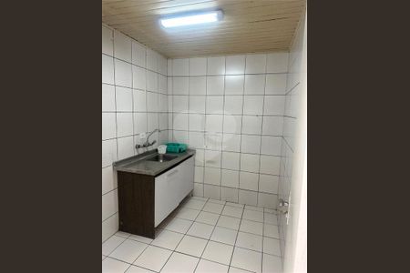 3_photo/94dce5357b.ceff8192393c33de-ATLAS-b8d496e7-bffd-4694-a5f8-44012731e2ec.jpg de casa à venda com 3 quartos, 172m² em Uberaba, Curitiba