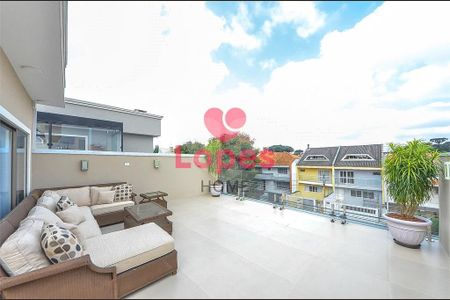 24_photo/94dce5357b.e5c1dbf3952ec410-ATLAS-d4750633-5b2d-49de-a74b-43e0d1d99fef.jpg de casa à venda com 3 quartos, 172m² em Uberaba, Curitiba