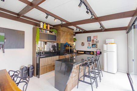 2_photo/94dce535b9.a81816ff7086b68f-ATLAS-0f845dac-1a1b-44ce-8c96-7bedec9f76a5.jpg de casa à venda com 4 quartos, 221m² em Jardim das Américas, Curitiba