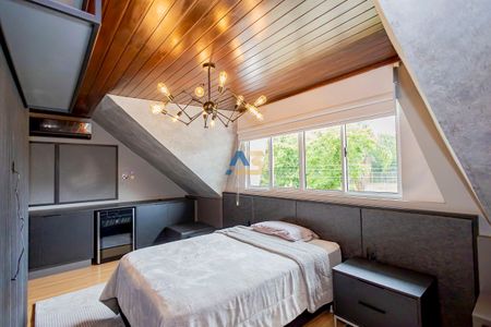 10_photo/94dce535b9.a81816ff7086b68f-ATLAS-57d094a9-1a64-48e6-8372-10f2e0d1c84a.jpg de casa à venda com 4 quartos, 221m² em Jardim das Américas, Curitiba