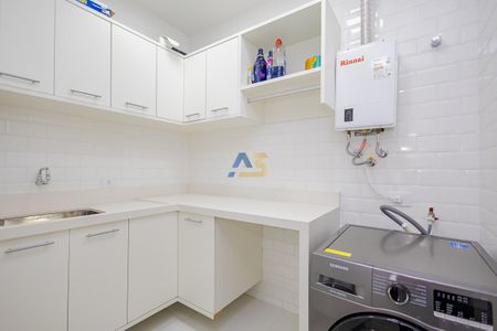 11_photo/94dce535b9.a81816ff7086b68f-ATLAS-5eb4372f-4de9-4bd6-982c-a28fa210d6c5.jpg de casa à venda com 4 quartos, 221m² em Jardim das Américas, Curitiba